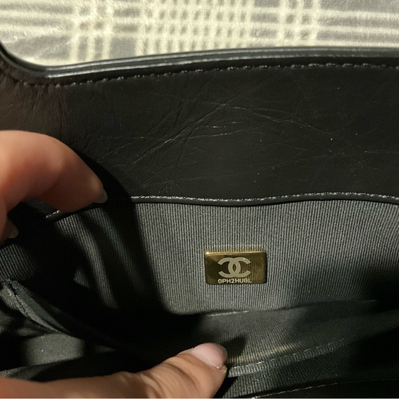 AUTH Chanel 23S Graphic Catch Cut Out Handle Small Shopping Tote Bag - Picture 5 of 9